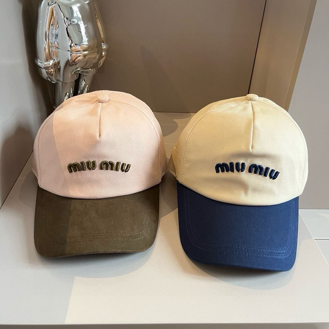 新品未使用 ミュウミュウ（Miu Miu）ベースボールキャップ 