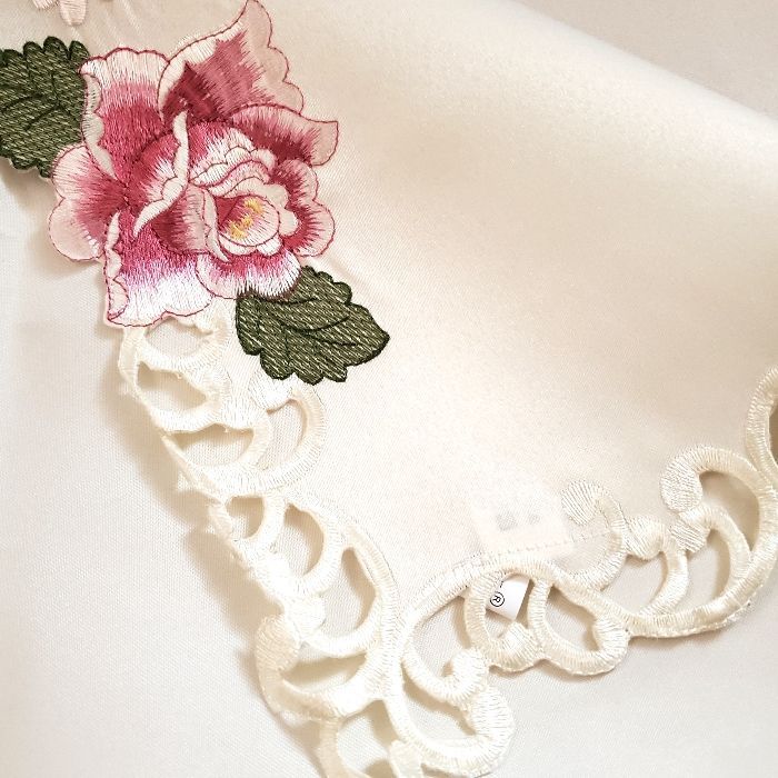 ポーランド輸入 テーブルセンター 約58×118cm テーブルクロス ホワイト ピンク 薔薇 バラ