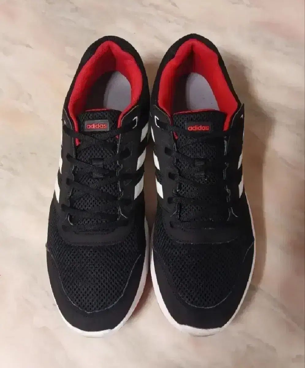 【雷市場（ポンジャン）商品韓国直送】 メンズ adidas(アディダス) スニーカーズ 靴 （ 300 305 ）