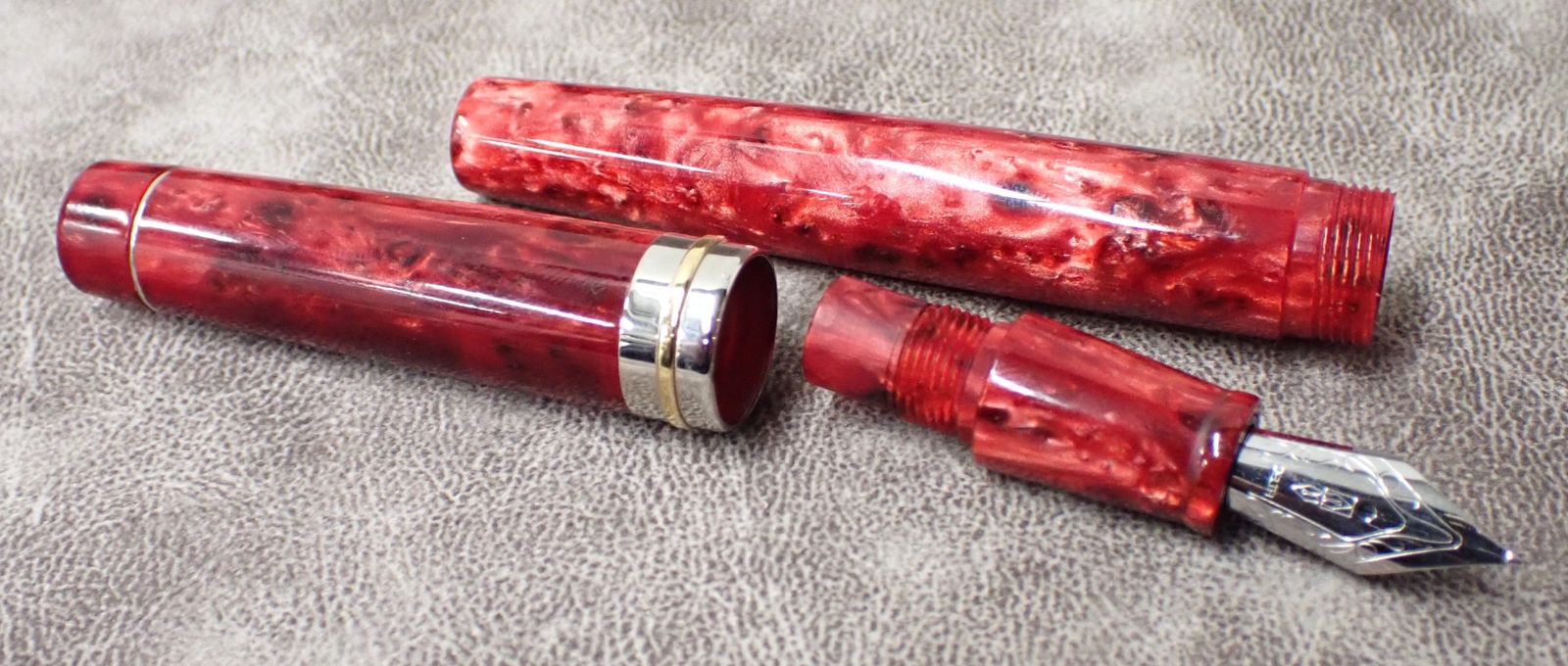 万年筆 DELTA デルタ ビンテージコレクション レッド Rosso 【公式通販】