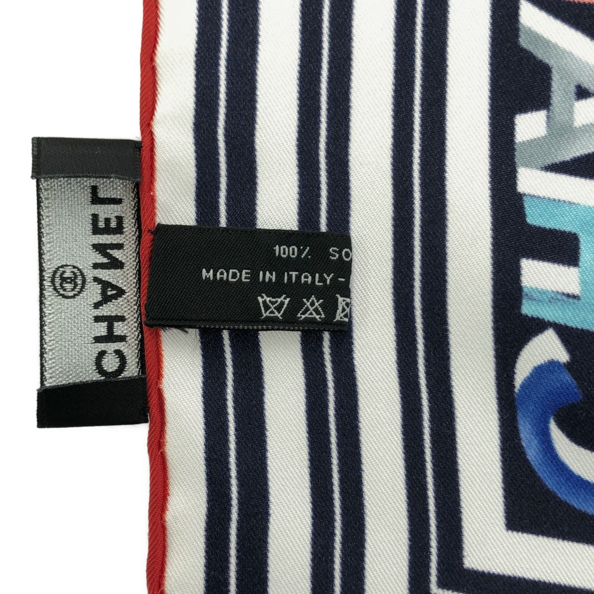 CHANEL 超美品　大判スカーフ　ココマーク　マトラッセ柄　シルク100% CHANEL シャネル スカーフ ココマーク モノトーン シルク レディース