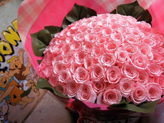 プロポーズ ピンクバラ 100本 プリザーブドフラワー ミニピンクバラ 花束 ピンクバラ100本使用 プリザーブドフラワー 花束 枯れずにいつまでもキレイなバラ プロポーズ 彼女