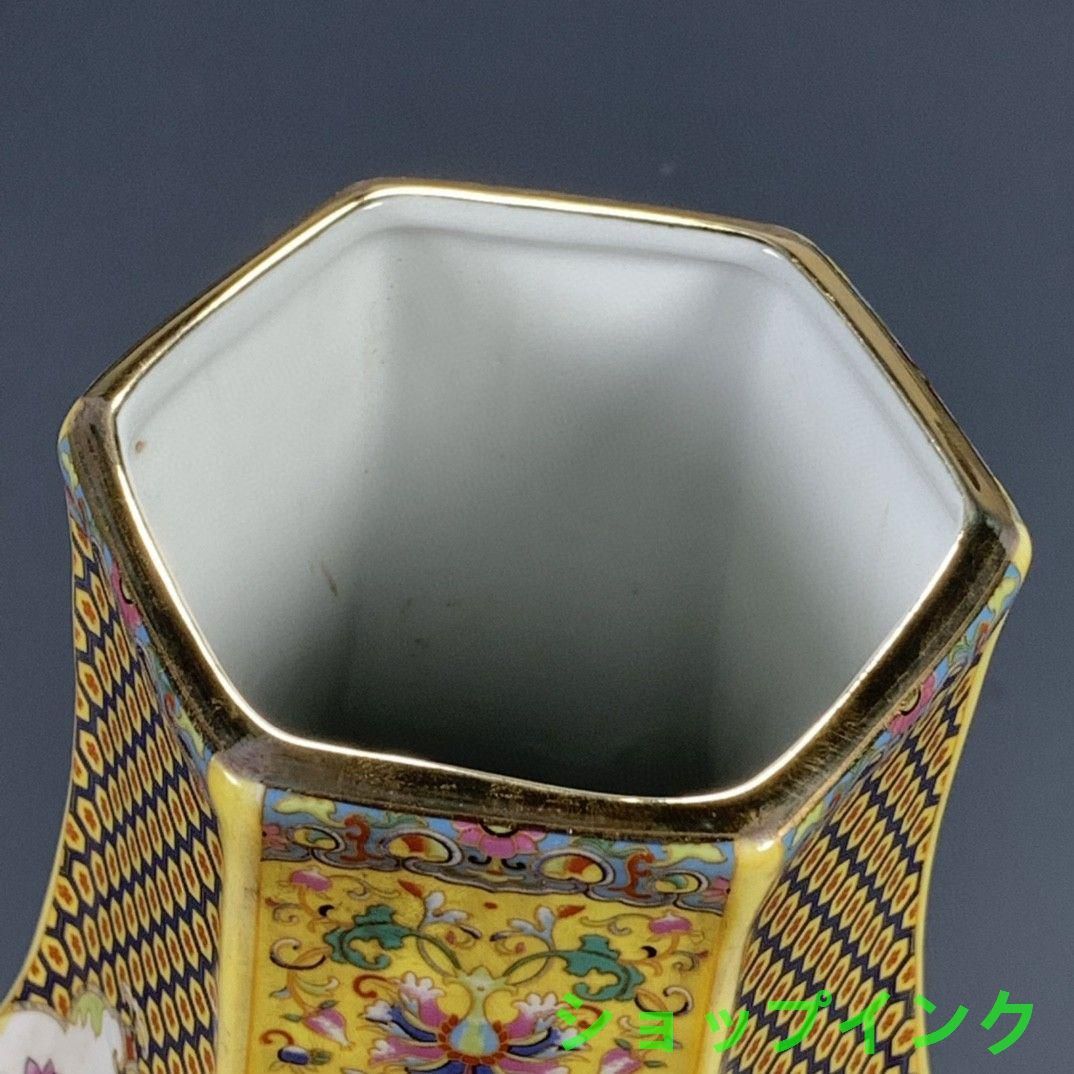 清雍正琺瑯彩花鳥胆瓶の花瓶 景徳鎮 陶磁器 装飾品 現代工芸品 美術品 置物 清代雍正彩蒔花鳥多稜花瓶 景徳鎮 陶磁器 装飾品 現代工芸品美術