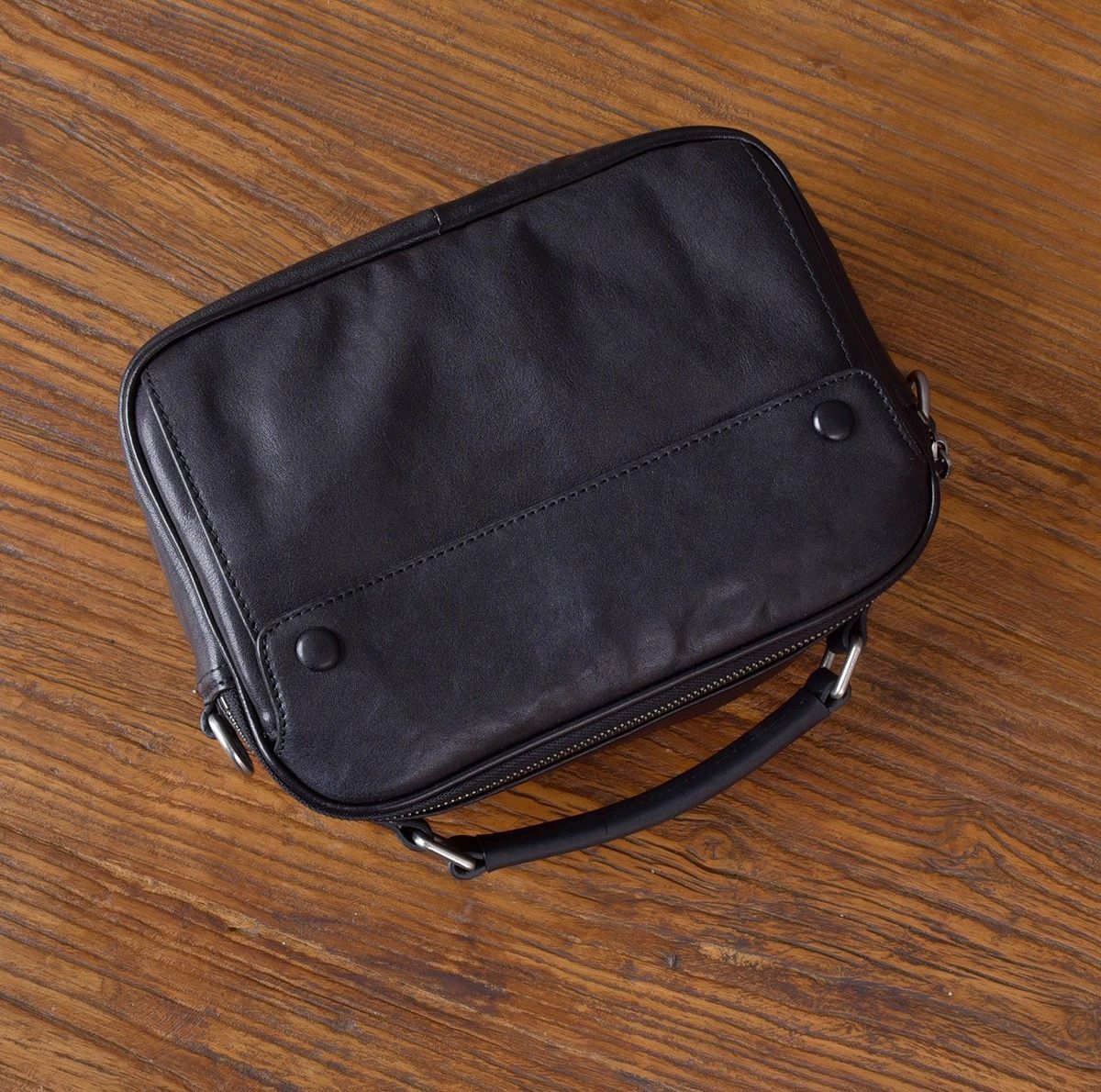 レトロ風メンズトレンド本革多機能ショルダーバッグ 高品質通勤用タンニン鞣しレザー小型バッグ