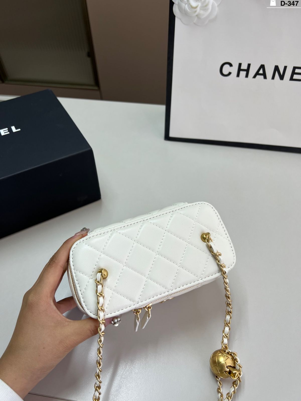 【新品】CHANEL 手袋 Maxi经典手袋, 颗粒压花小牛皮与金色金属, 黑— 精品| CHANEL 香奈儿