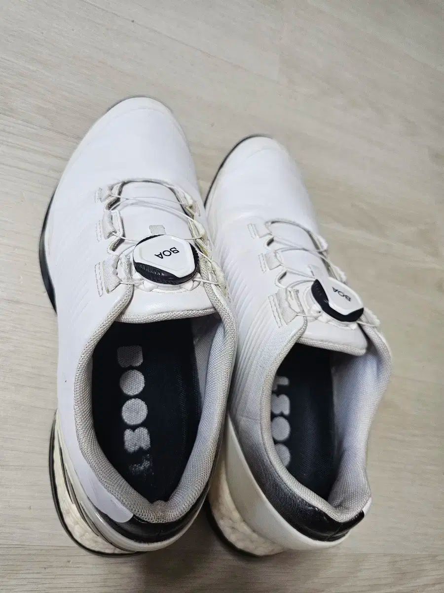 adidas アディダス