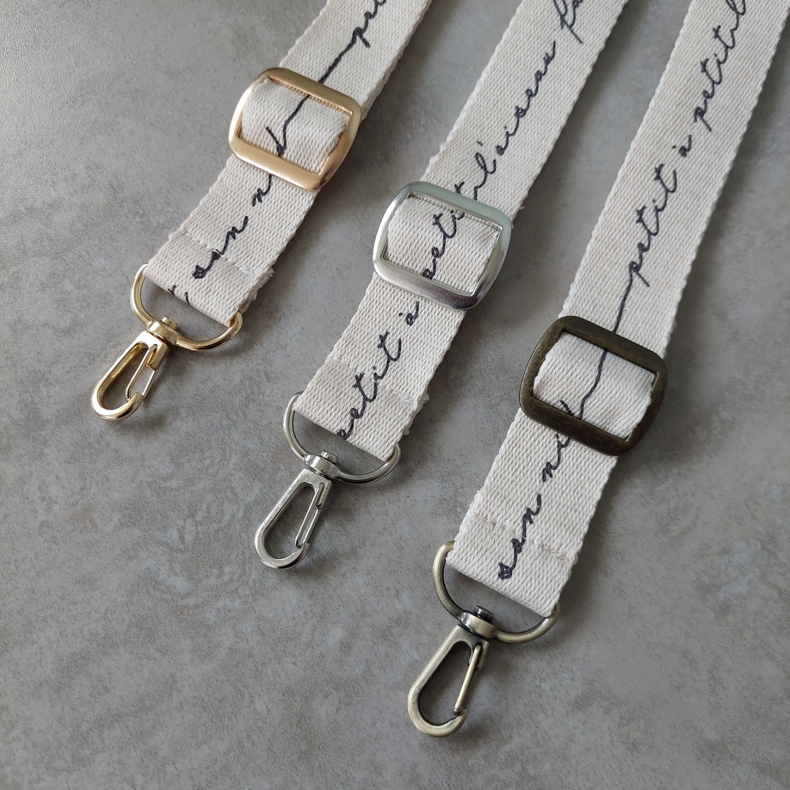 Bタイプ】ショルダー紐［ブラック完売！］ 英字 ロゴ柄 ショルダー  