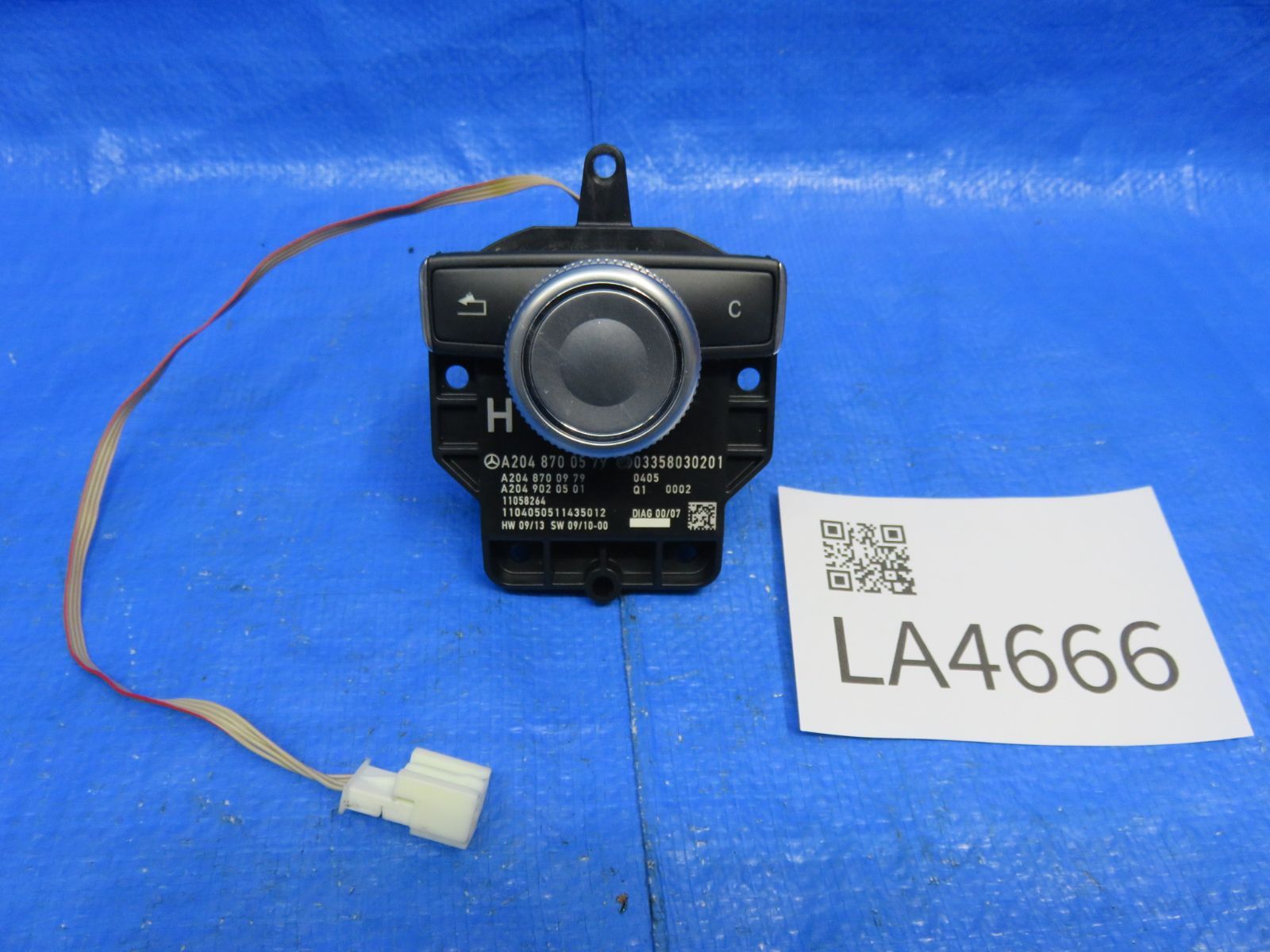 LA4666 メルセデス ベンツ Cクラス C200 DBA-204241 ナビ コマンド コントローラー ダイヤル スイッチ 純正 A204 870 05 79