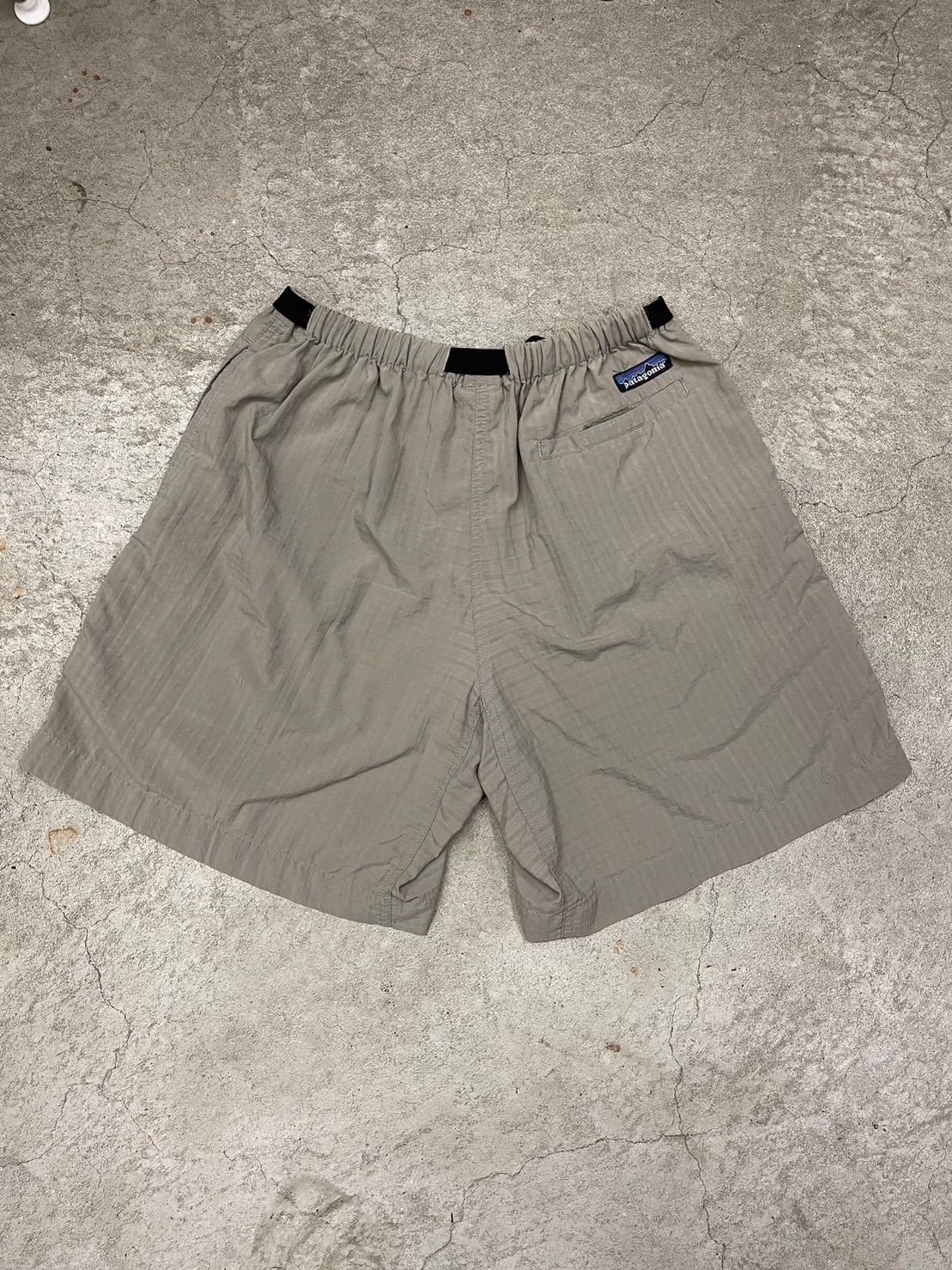 ☆人気商品!☆ 良品 L 爬虫類 総柄 パタゴニア 1992年 リバーショーツ
