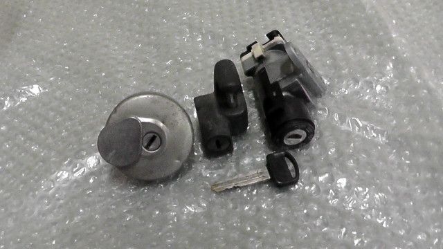 カブ50　AA04-1015xxx　の　キーセット:#1717118676