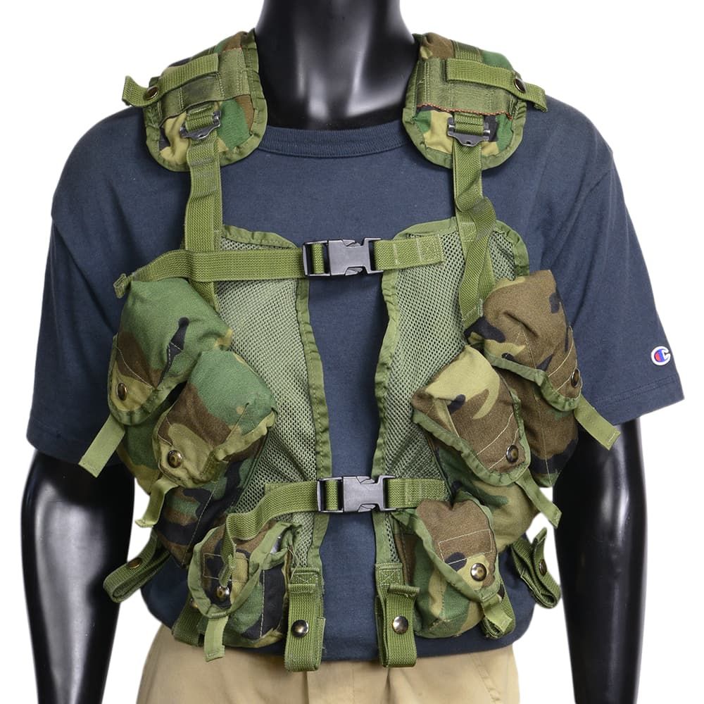 米軍放出品 タクティカルベスト ITLBV ウッドランド迷彩 [ 可 ]