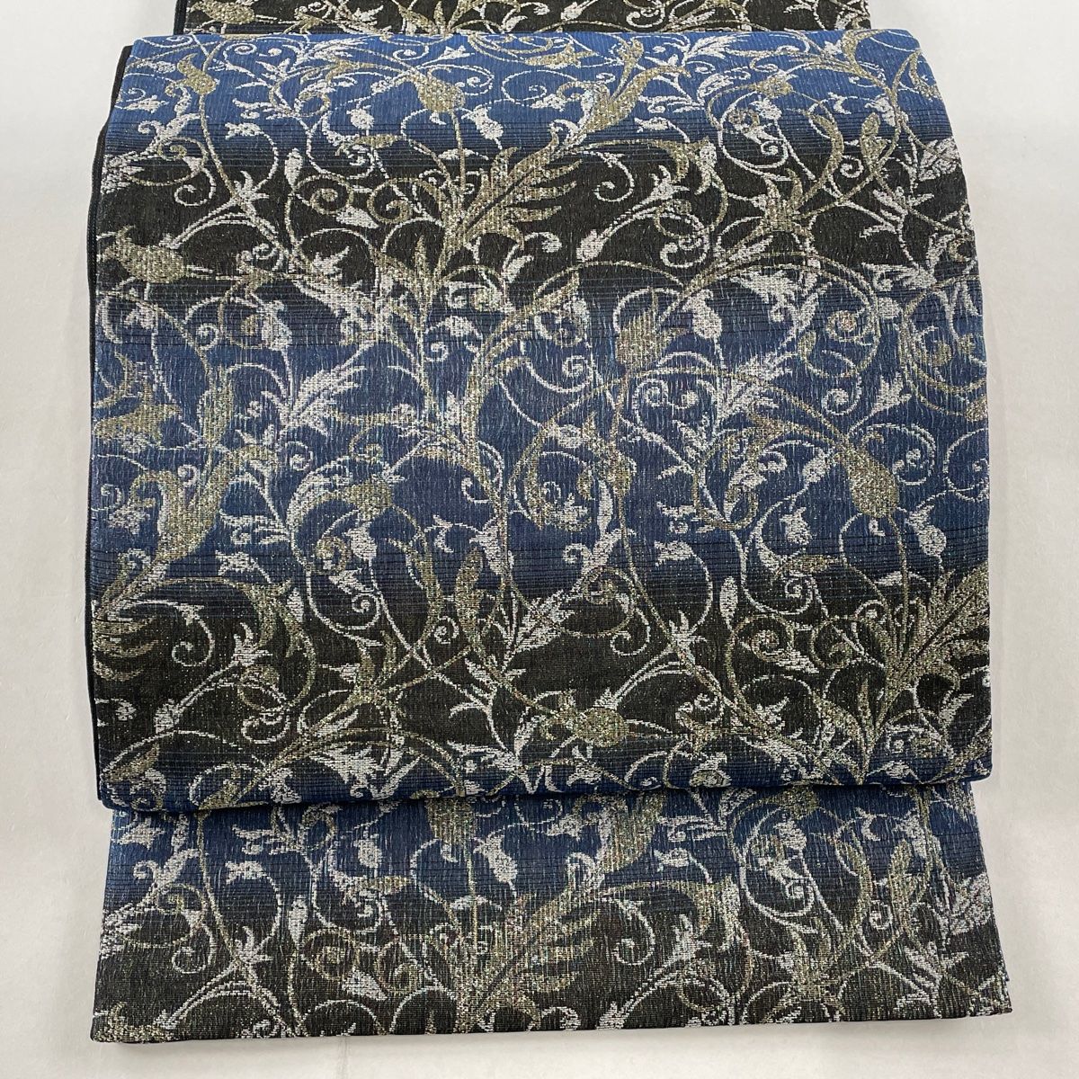 バイセル 着物 美品 名品 袋帯 水色 草花 縞 花唐草 箔 六通 正絹 ☆☆☆☆ 袋帯 秀品 花唐草 縞 紫 全通 正絹｜中古・古着・リサイクル着物通販