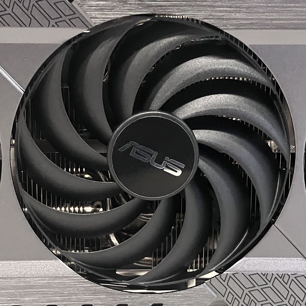 ASUS TUF Gaming GeForce RTX4090 OC Edition グラフィックボード