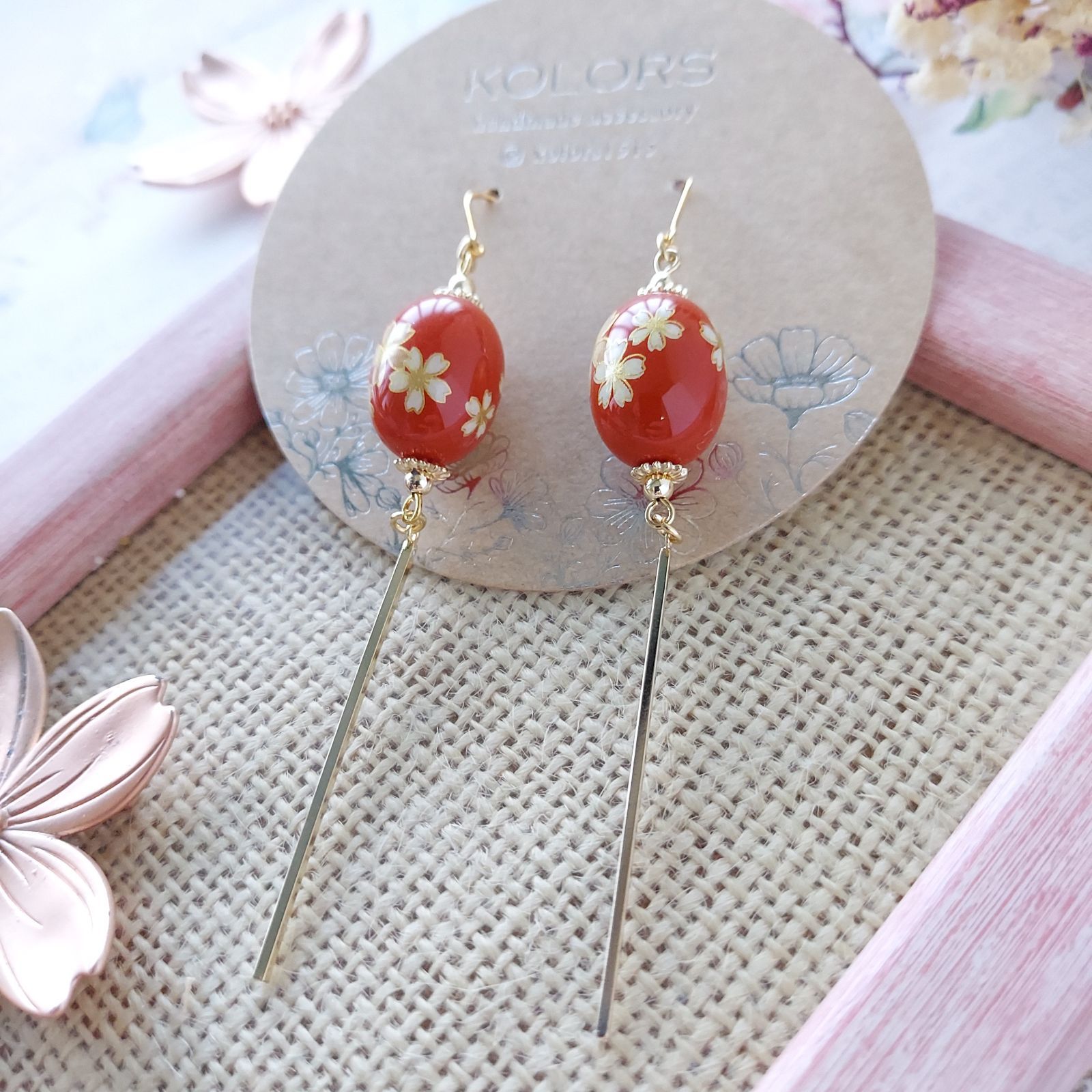 ?【匿名発送】【ピアス or イヤリング 変更可】【*2442 桜柄レッド 