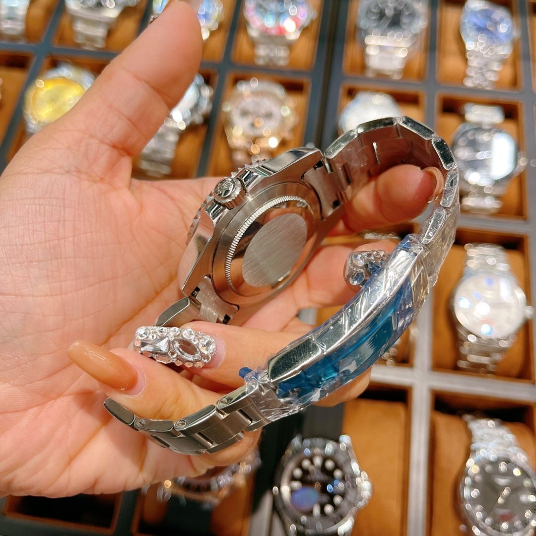 ROLEX サブマリナー
