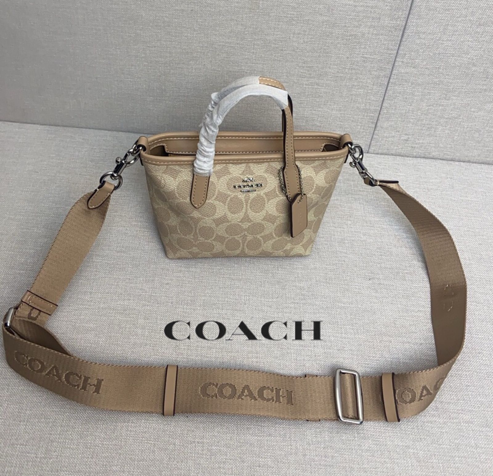 新品未使用 コーチ COACH CW032 ハンドバッグ ショルダーバッグ|mercariメルカリ官方指定廠商|Bibian比比昂代買代購