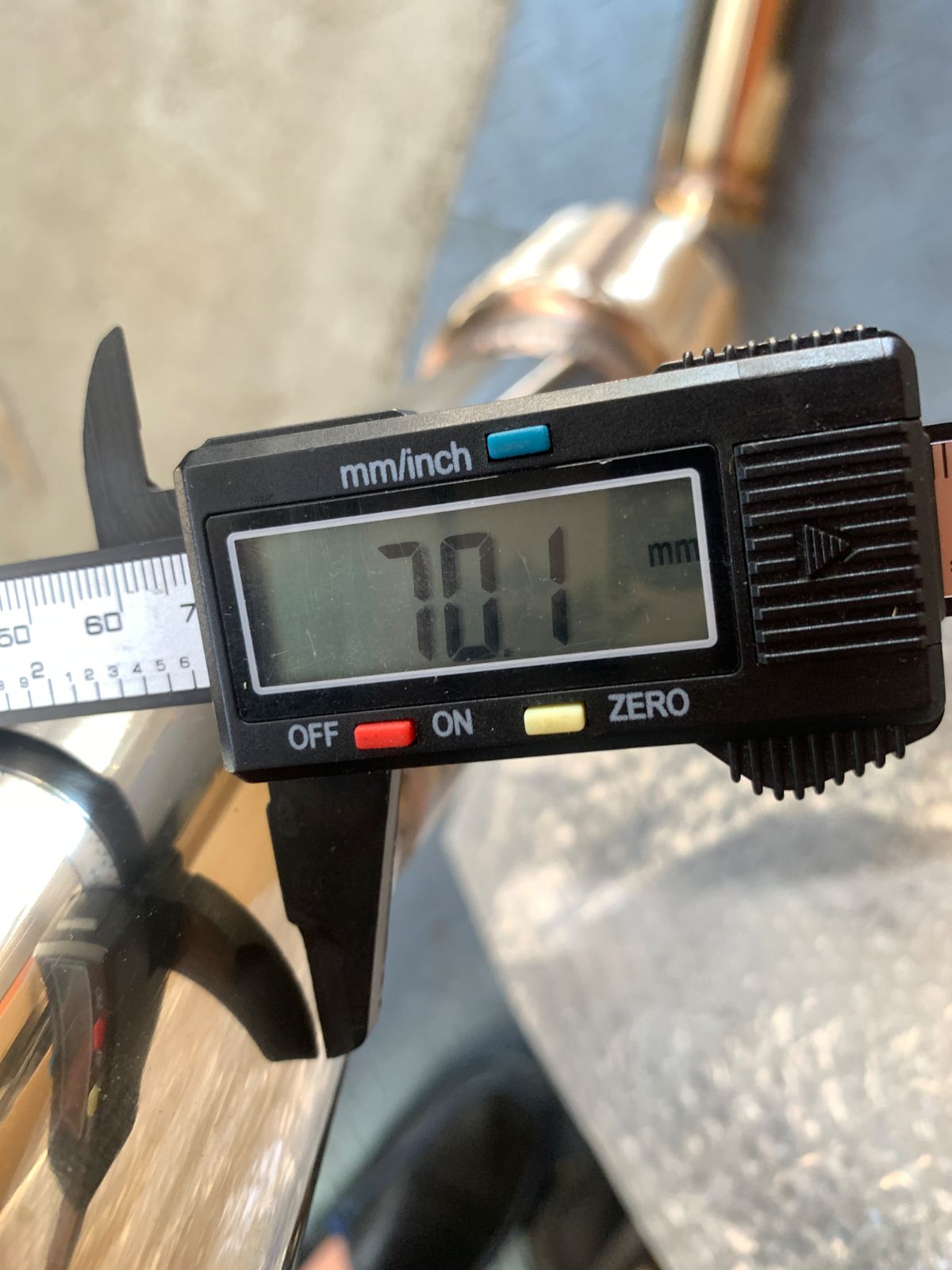 マフラーにも装置ok ランドクルーザー