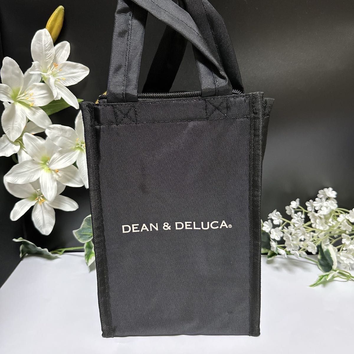 DEAN & DELUCA（ディーン＆デルーカ）保冷アルミ ランチ バッグ 保冷機能付きデイリー トートバッグ 保温 保冷バッグ Sサイズ - メルカリ