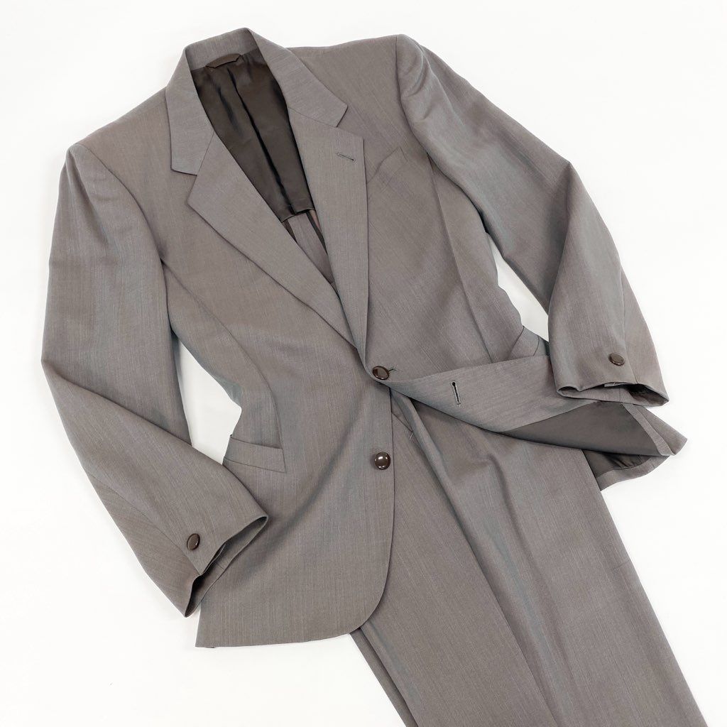 ティエリー・ミュグレー　未使用品 ティエリー・ミュグレー】あふれる想像力が新時代を作った。時代の寵児