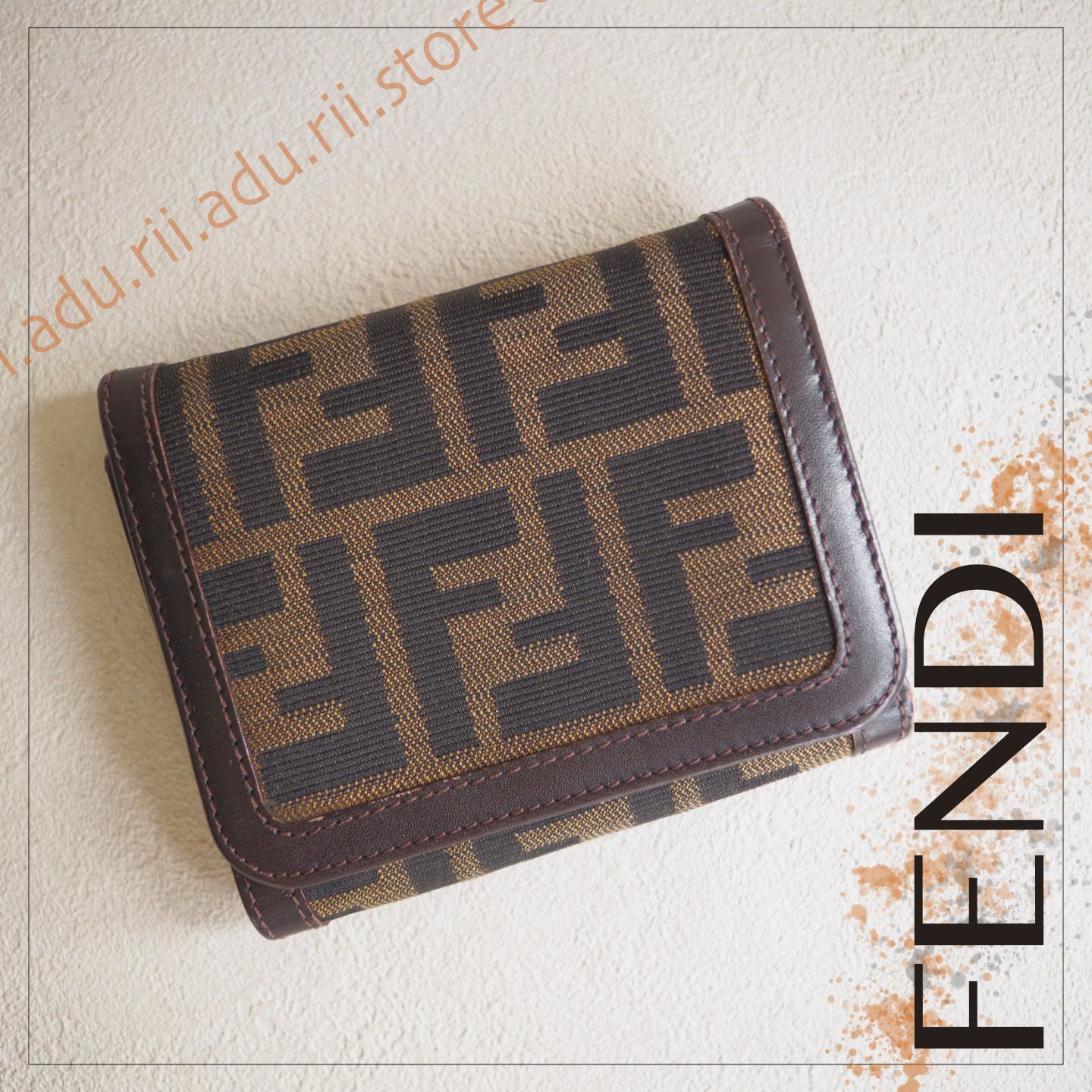 良品☆ フェンディ FENDI ビンテージ ズッカ FF柄 三つ折り財布 