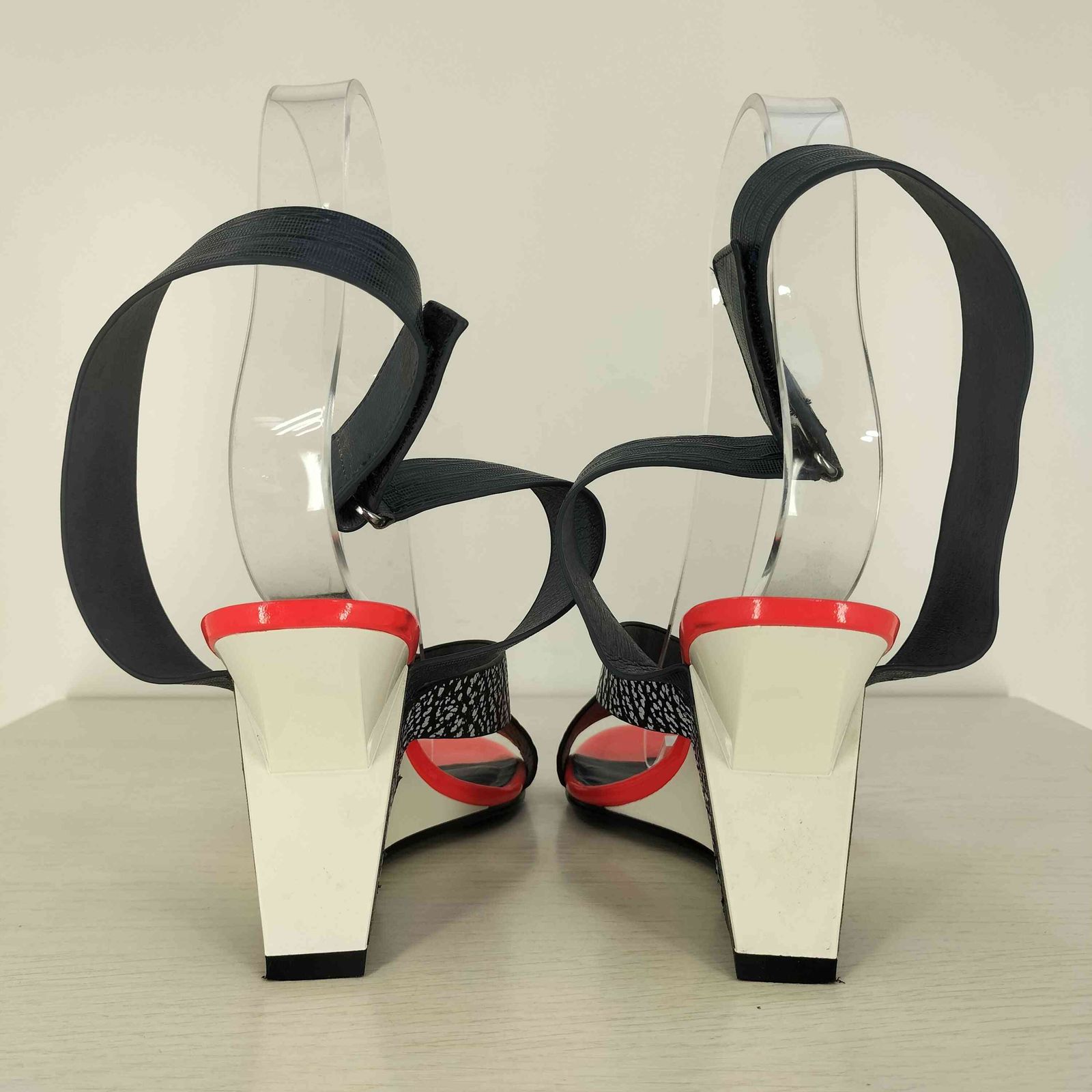 【ほぼ新品傷あり】【箱あり】UNITEDNUDE　サンダル 楽天市場】ユナイテッドヌード サンダルの通販