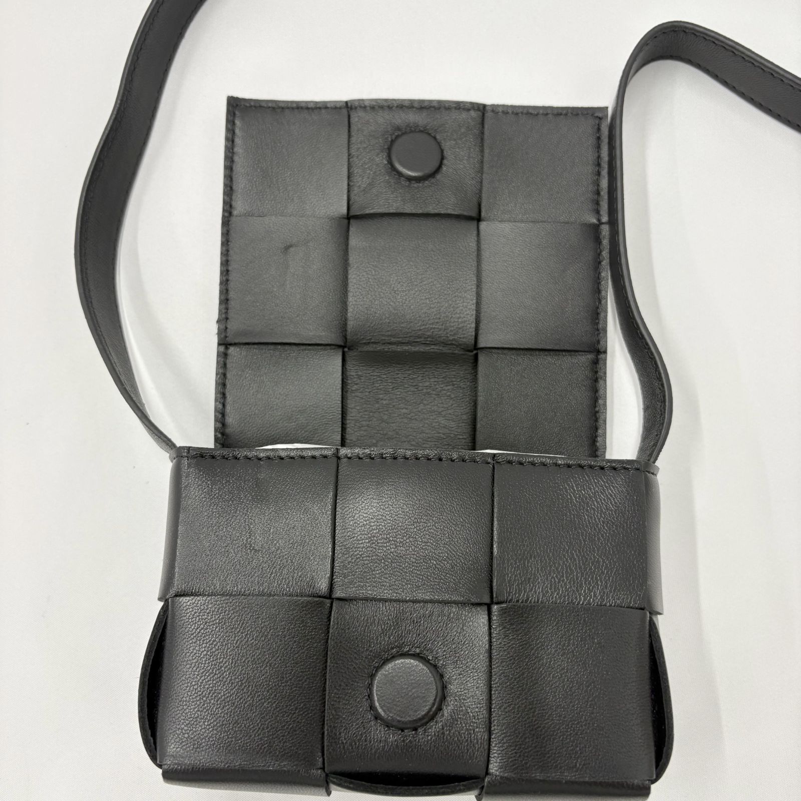BOTTEGA VENETA マキシイントレチャート CANDY CASSETTE 正規品 新品未使用訳アリ】Bottega Veneta CANDY CASSETTE マキシ