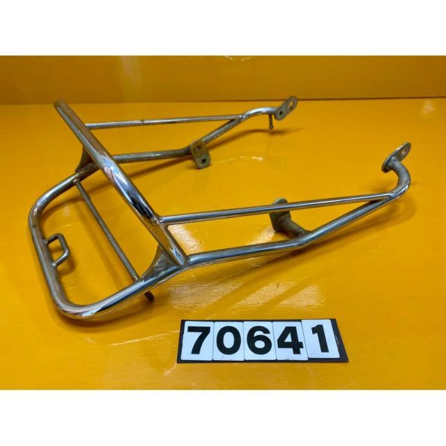 70641 HONDA ホンダ GB250 MC10 リアキャリア 荷台 グラブバー 錆有り