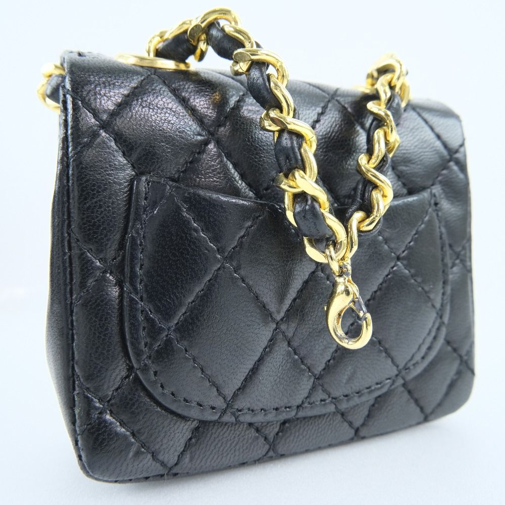 CHANEL シャネル