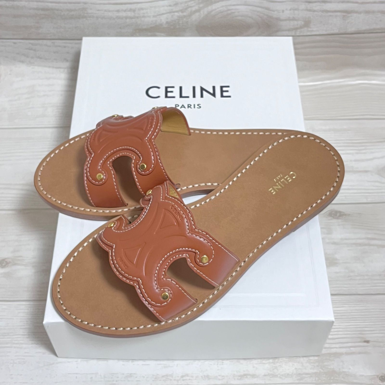 セリーヌ トリオンフ ミュール サンダル 37　ブラウン セリーヌ トリオンフ ミュール サンダル 37 ブラウン CELINE