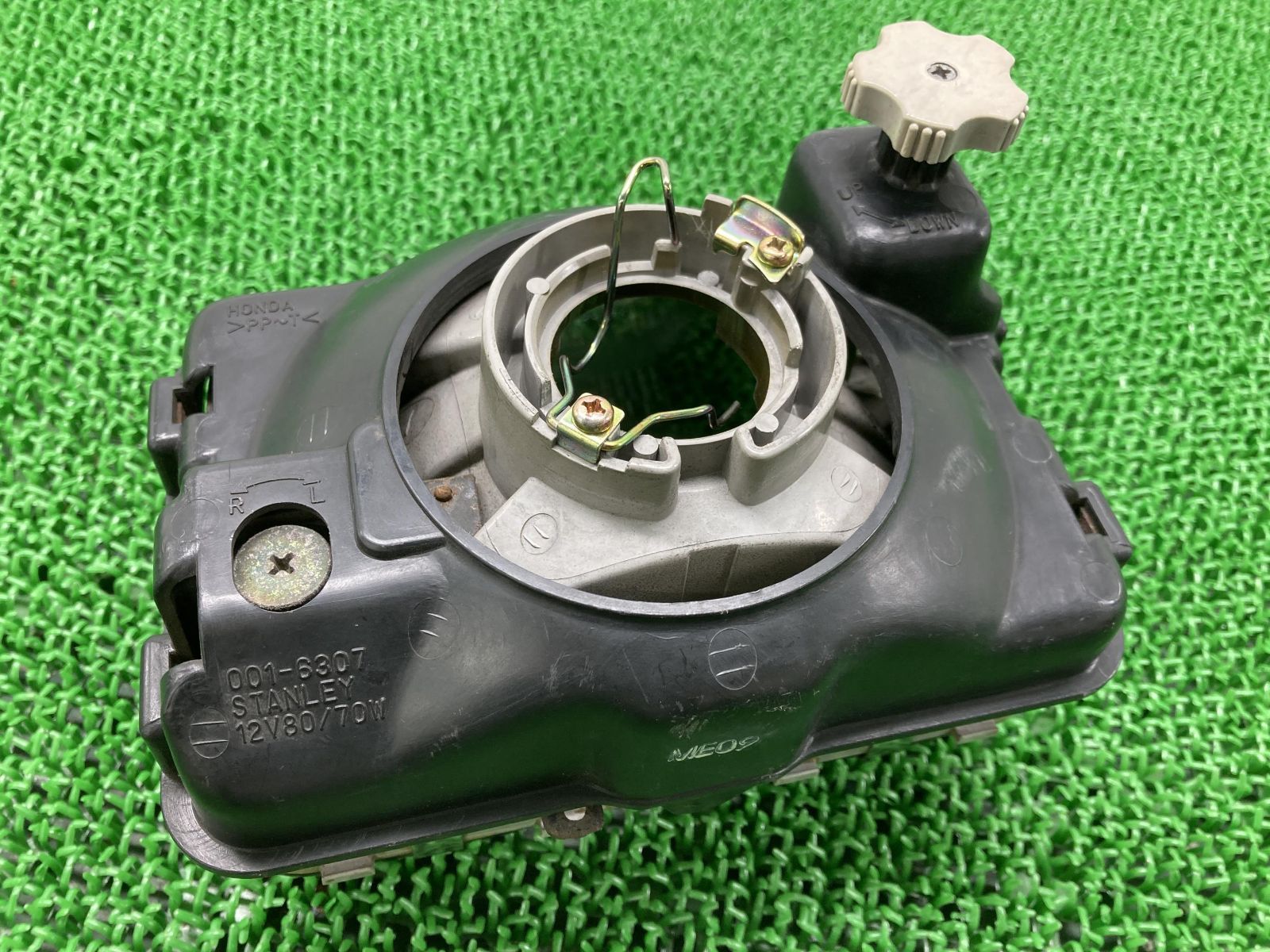 CB400SFバージョンR ヘッドライト 001-6307 ホンダ 純正 中古 バイク 