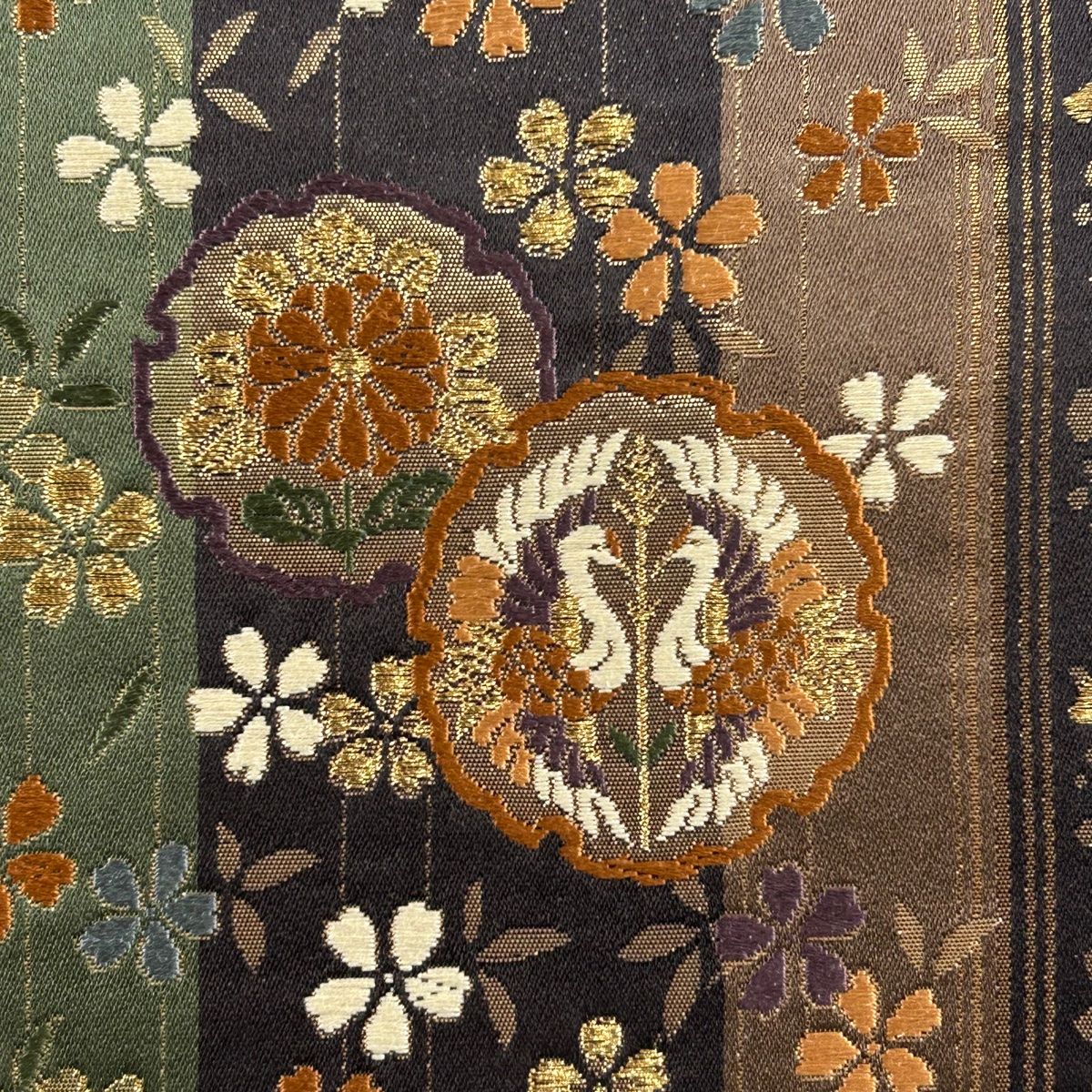 正絹 六通袋帯【刺繍 花々 雪輪】 正絹 六通袋帯【刺繍 花々 雪輪】