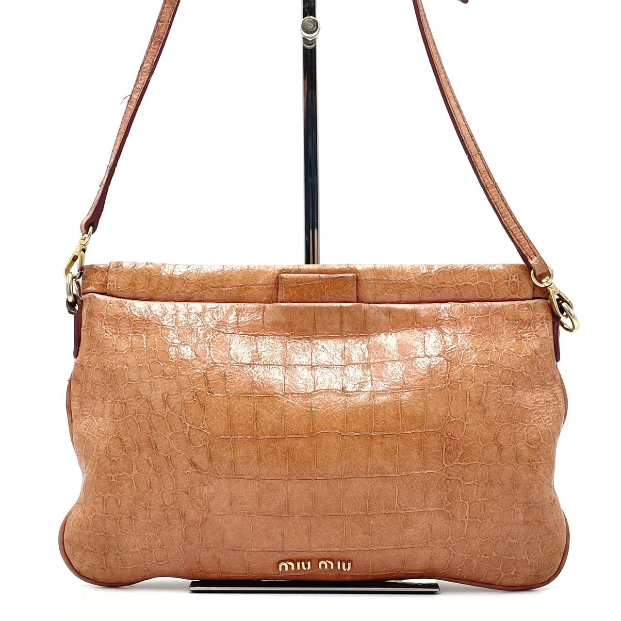 ✨良品✨ miu miu ミュウミュウ ポシェット ショルダーバッグ ロゴ金具 