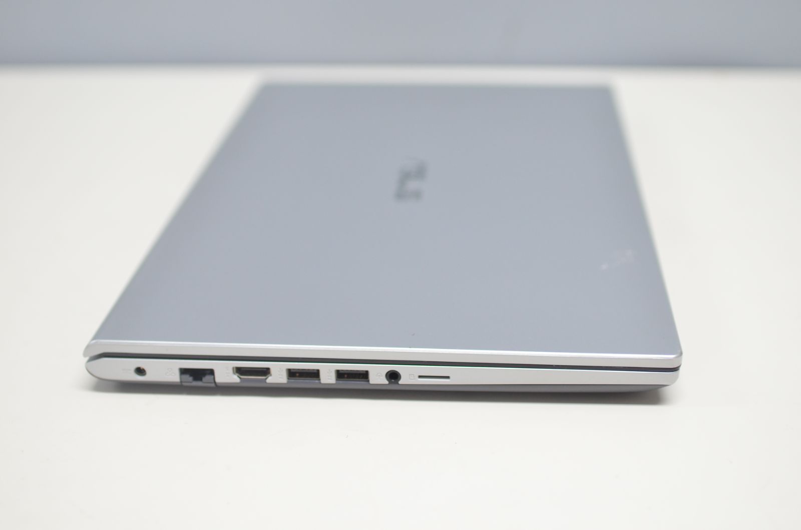 ASUS Vivobook 15 M1502YA 15.6型（中古品） ASUS Vivobook 15 M1502YA