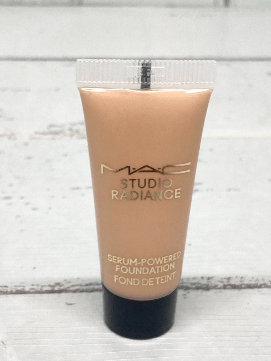 在庫処分値下げMAC マック スタジオ ラディアンス セラム ファンデーション NC15 5ml 1ケース 288本セット M-667
