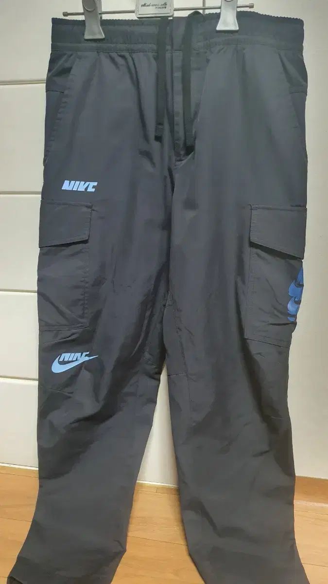 Nike ナイキ NSW ESSENTIALS エッセンシャルズ トラックパンツ