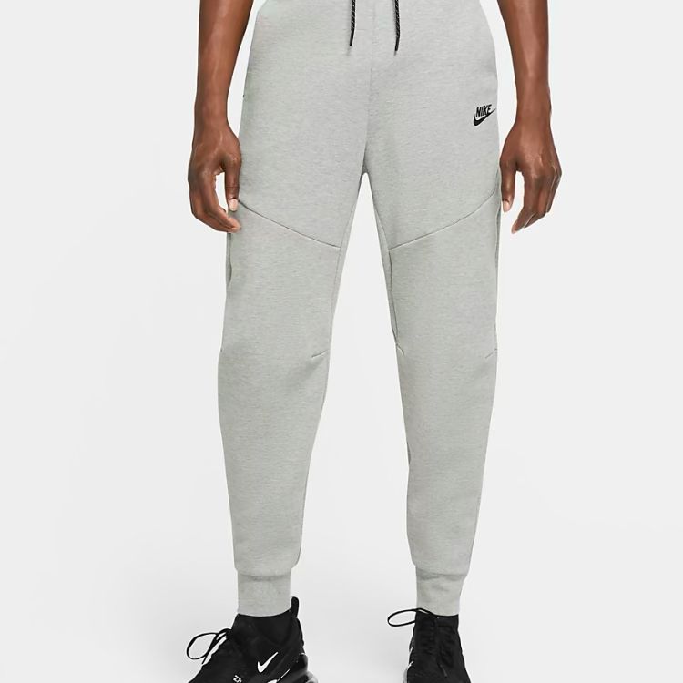 NIKE テックフリース グレー ブラック 上下 セットアップ