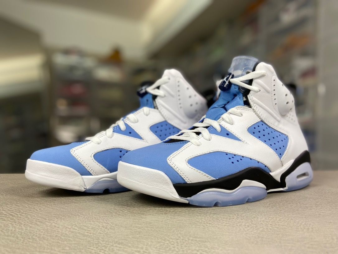 ナイキ NIKE エアジョーダン AIR JORDAN 6 UNC スニーカー