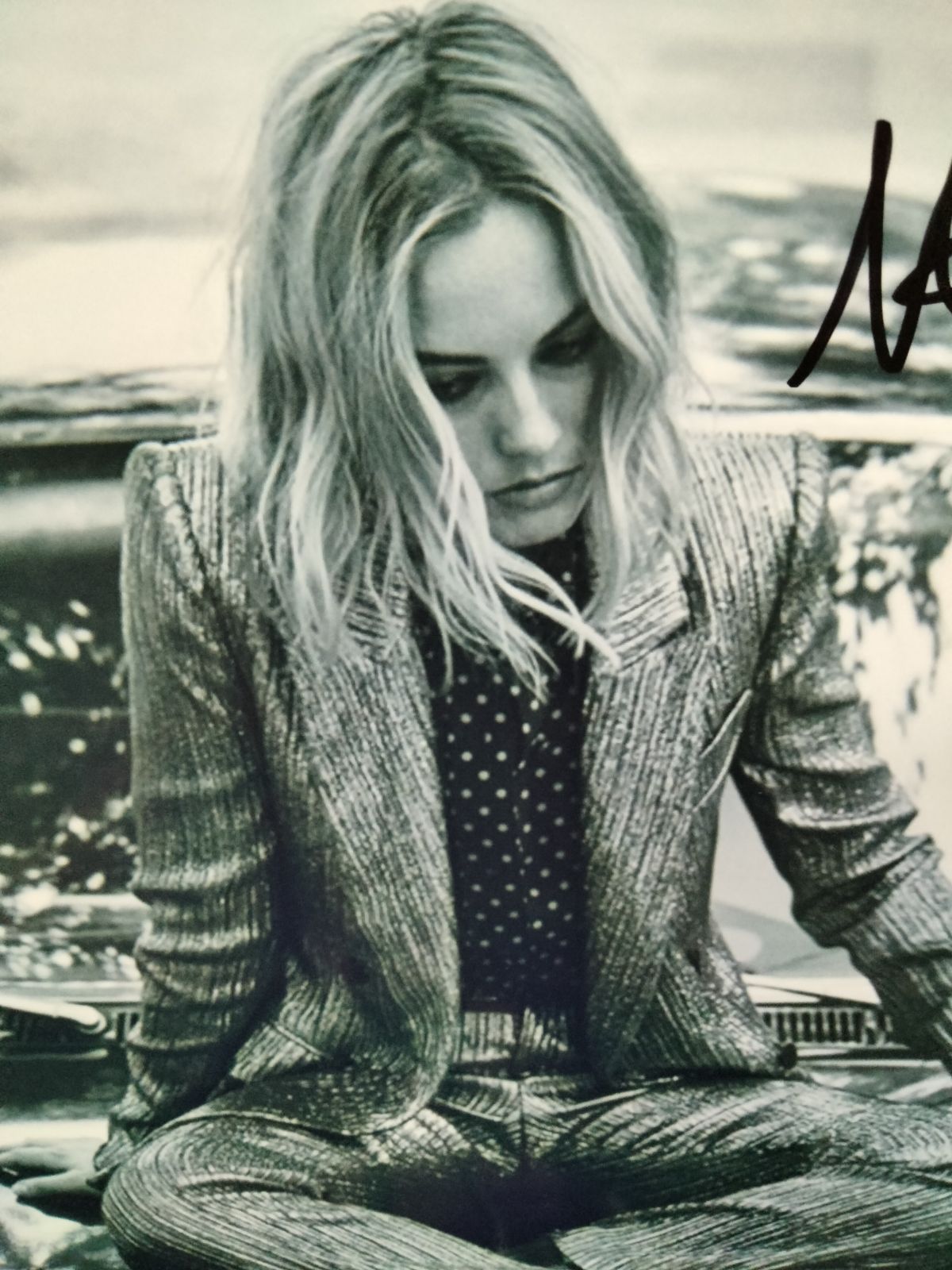 セール中…マーゴット・ロビー…直筆サイン入り超大型写真…Margot〜 セール中…マーゴット・ロビー…直筆サイン入り超大型写真…Margot