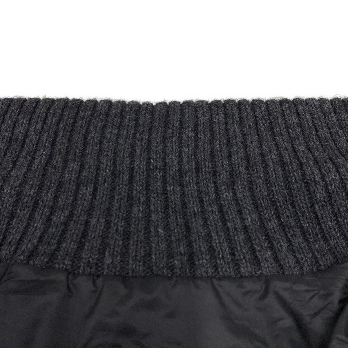 【本日限定値下未使用タグ付】AquascutumカードボードニットブルゾンM Aquascutum(アクアスキュータム) ブルゾン サイズLARGE L メンズ