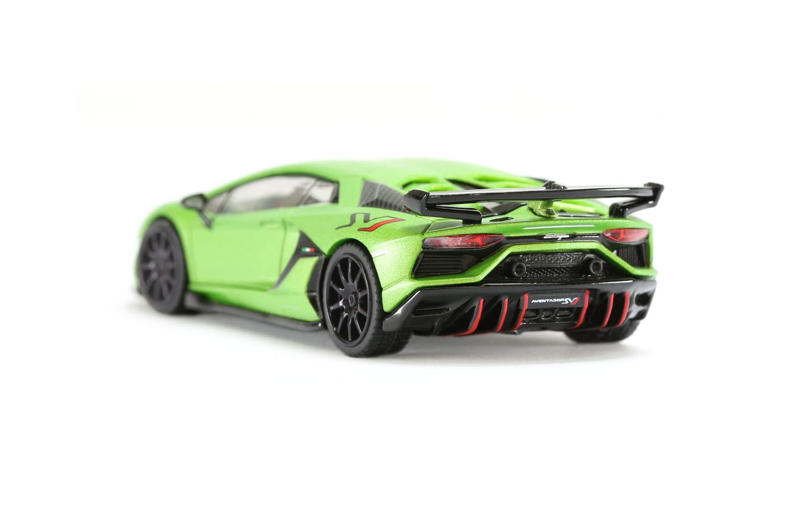 ルイ・ヴィトン特注 1⁄64ミニカー ランボルギーニ・アヴェンタドール