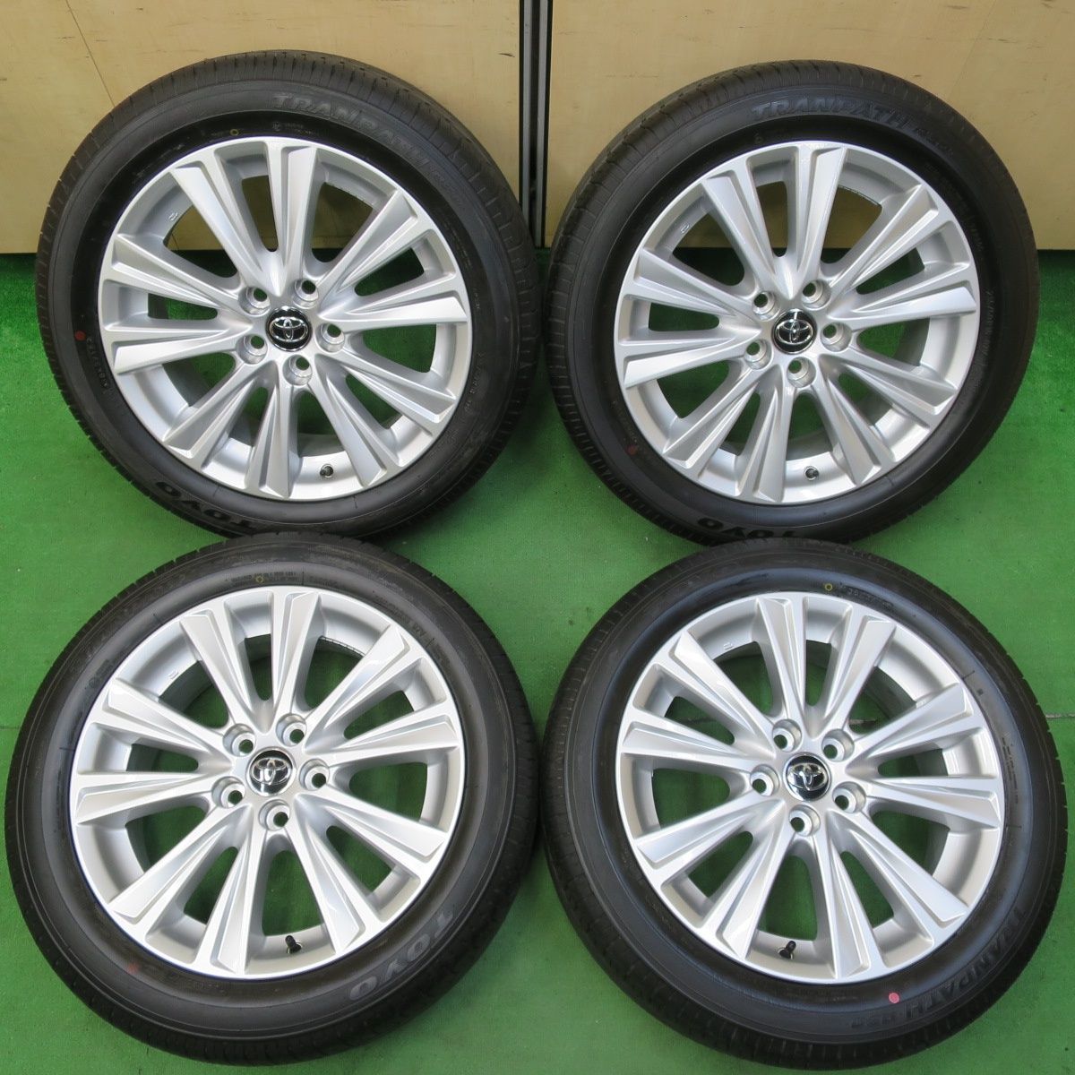 *送料無料* 新車外しトヨタ 30系 アルファード ヴェルファイア 純正 235/50R18 トーヨー トランパス R30 18インチ PCD114.3/5H4090312イノ