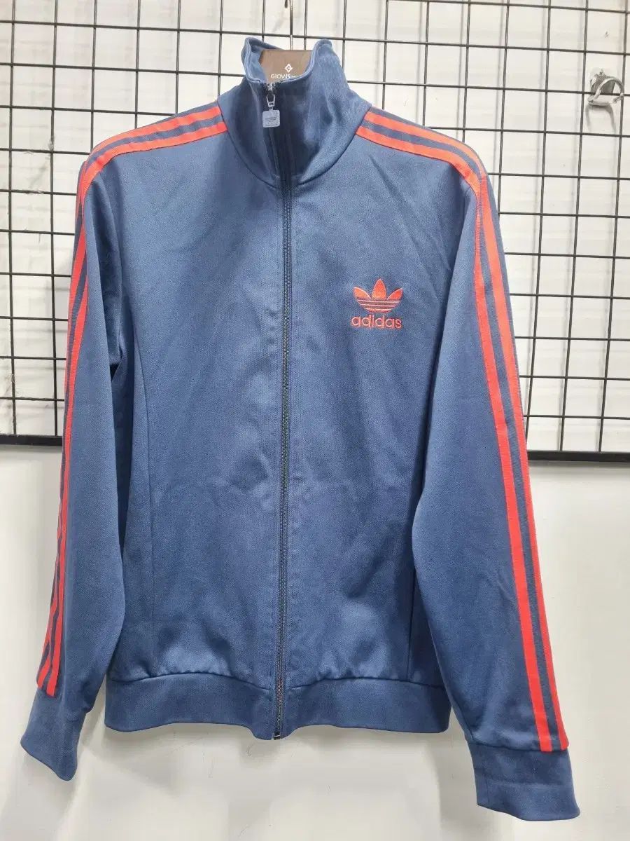 105XL adidas(アディダス) トラックトップス ジャージ ジップアップ