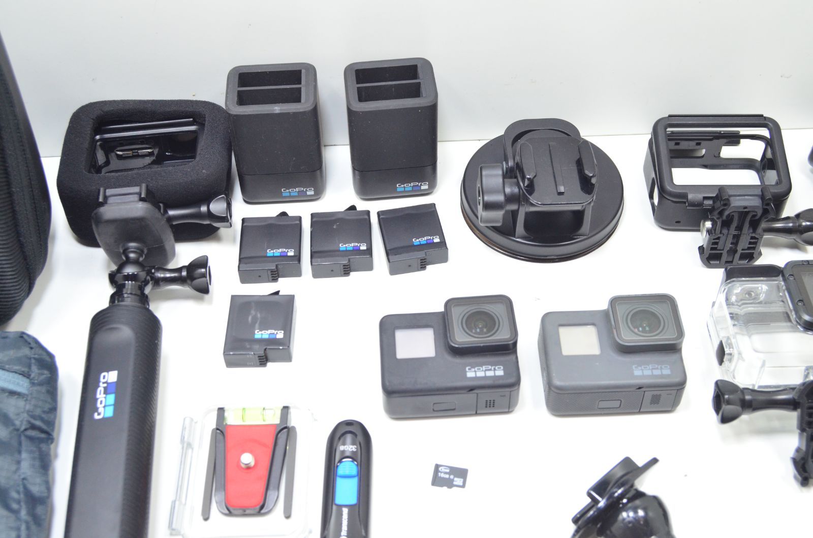 送料無料】GoPro HERO7 Black & HERO5 本体2台セット 送料無料】GoPro HERO7 Black & HERO5 本体2台セット