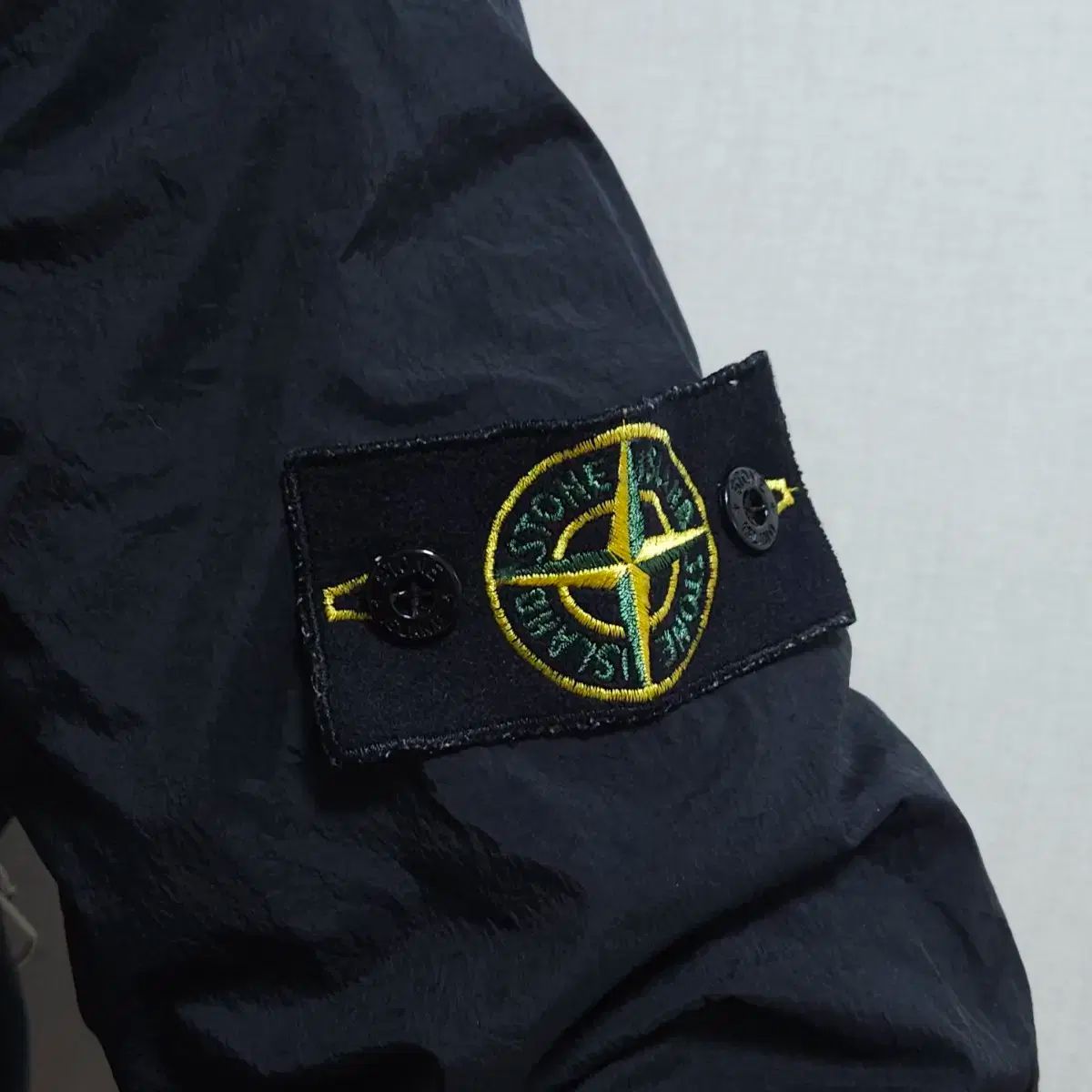 ストーンアイランド クリンクルレップス ガーメント