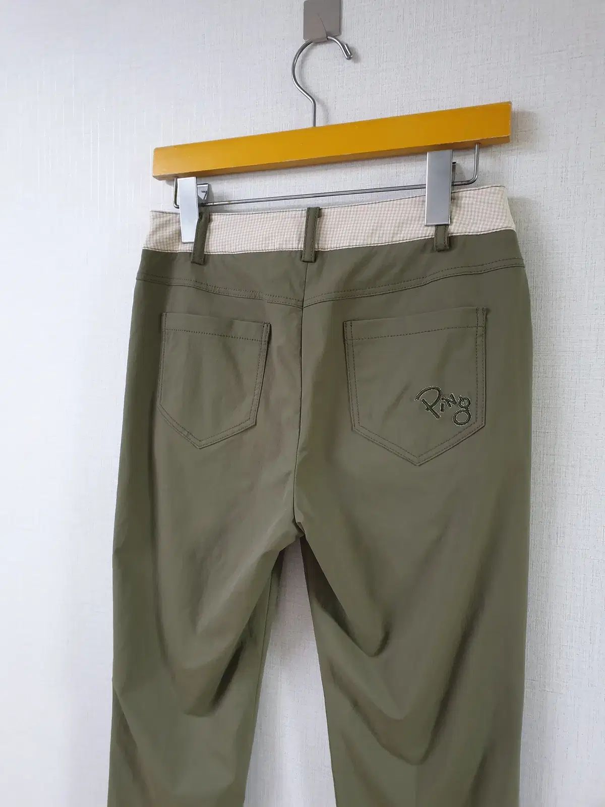 ゴルフパンツ