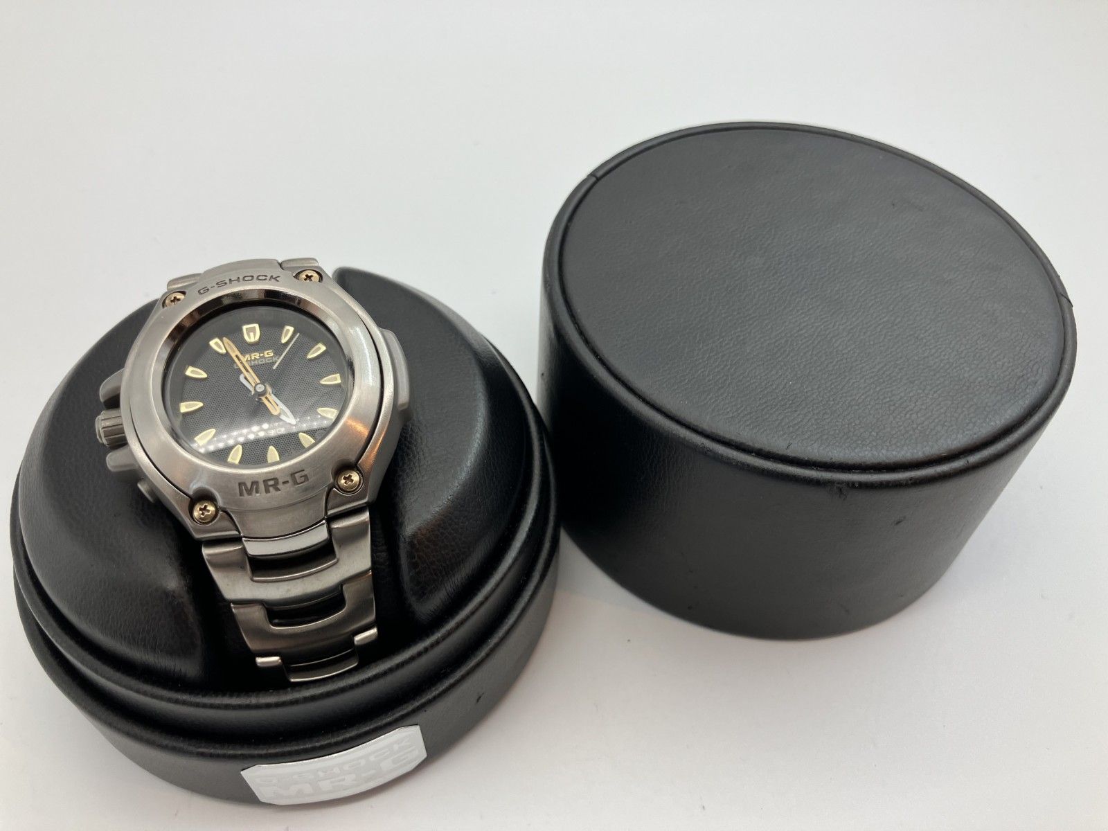 カシオ Gショック MR-G MRG-121T メンズ腕時計 チタン ケース幅46mm 腕回り18.5cm クオーツ 箱付 送料無料 カシオ Gショック MR-G MRG-121T メンズ腕時計 チタン ケース幅46mm 腕