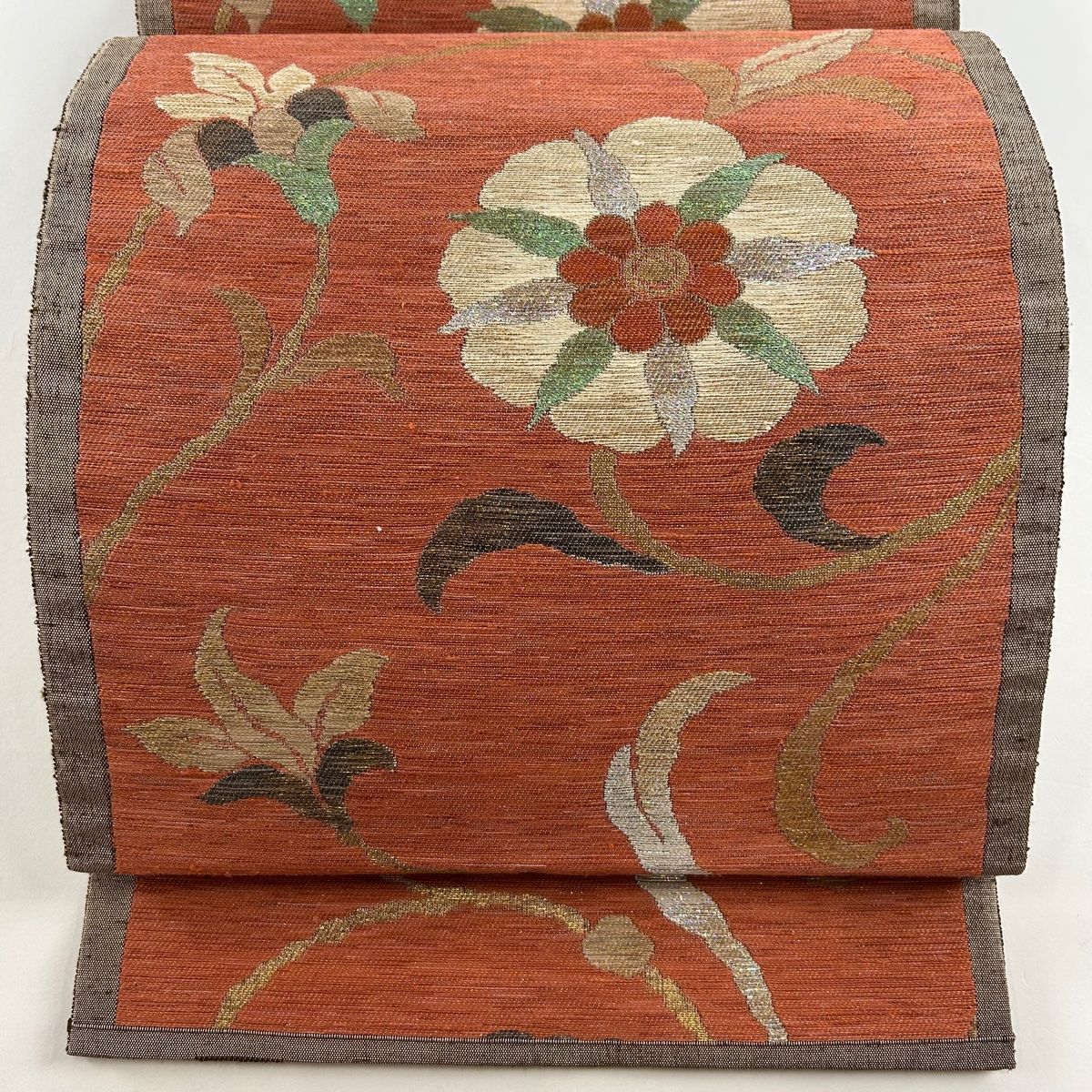 袋帯 美品 秀品 花唐草 箔 朱色 六通 正絹 【中古】 - メルカリ