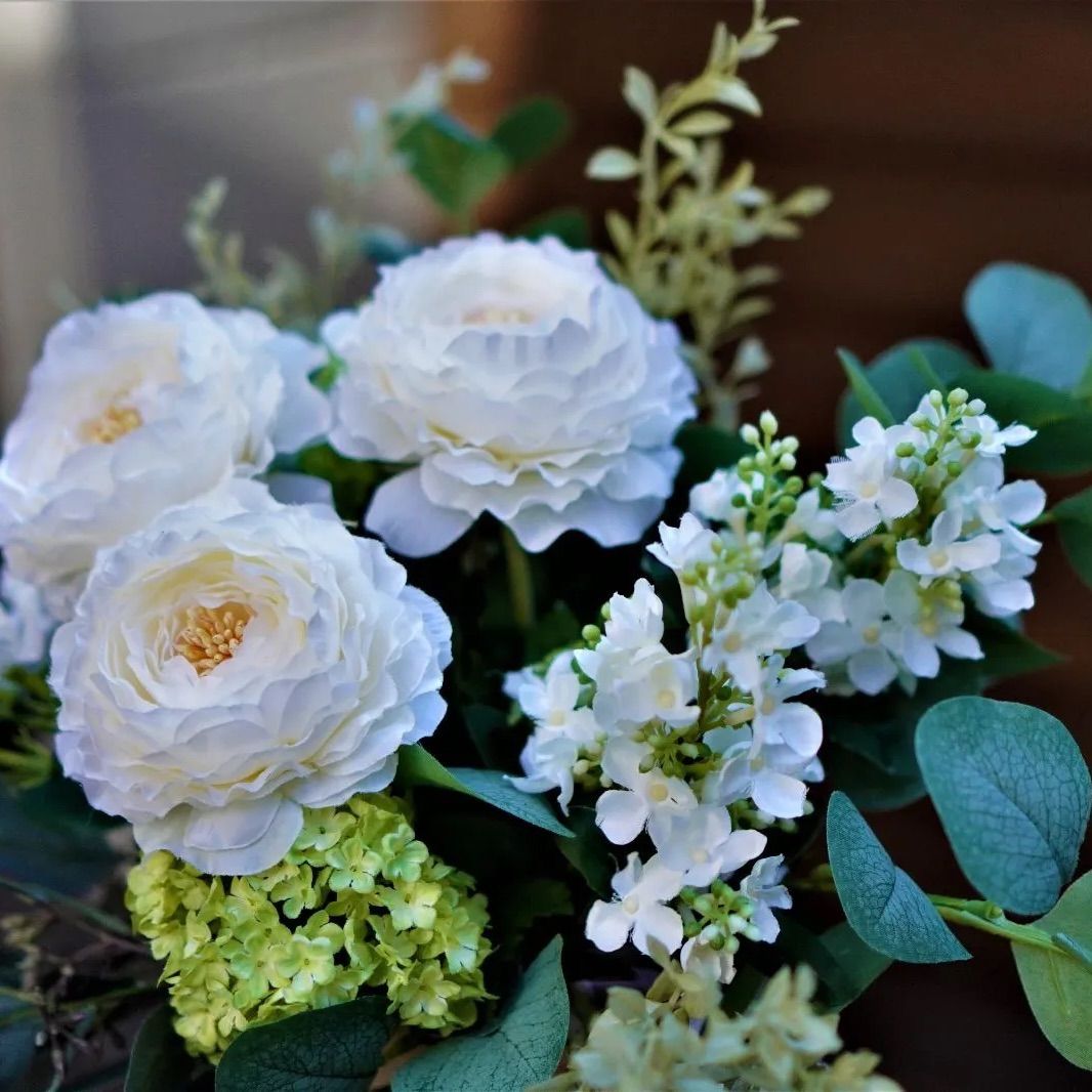 ✿ホワイトラナンキュラスブーケ （造花）新品 未使用品 - メルカリ 