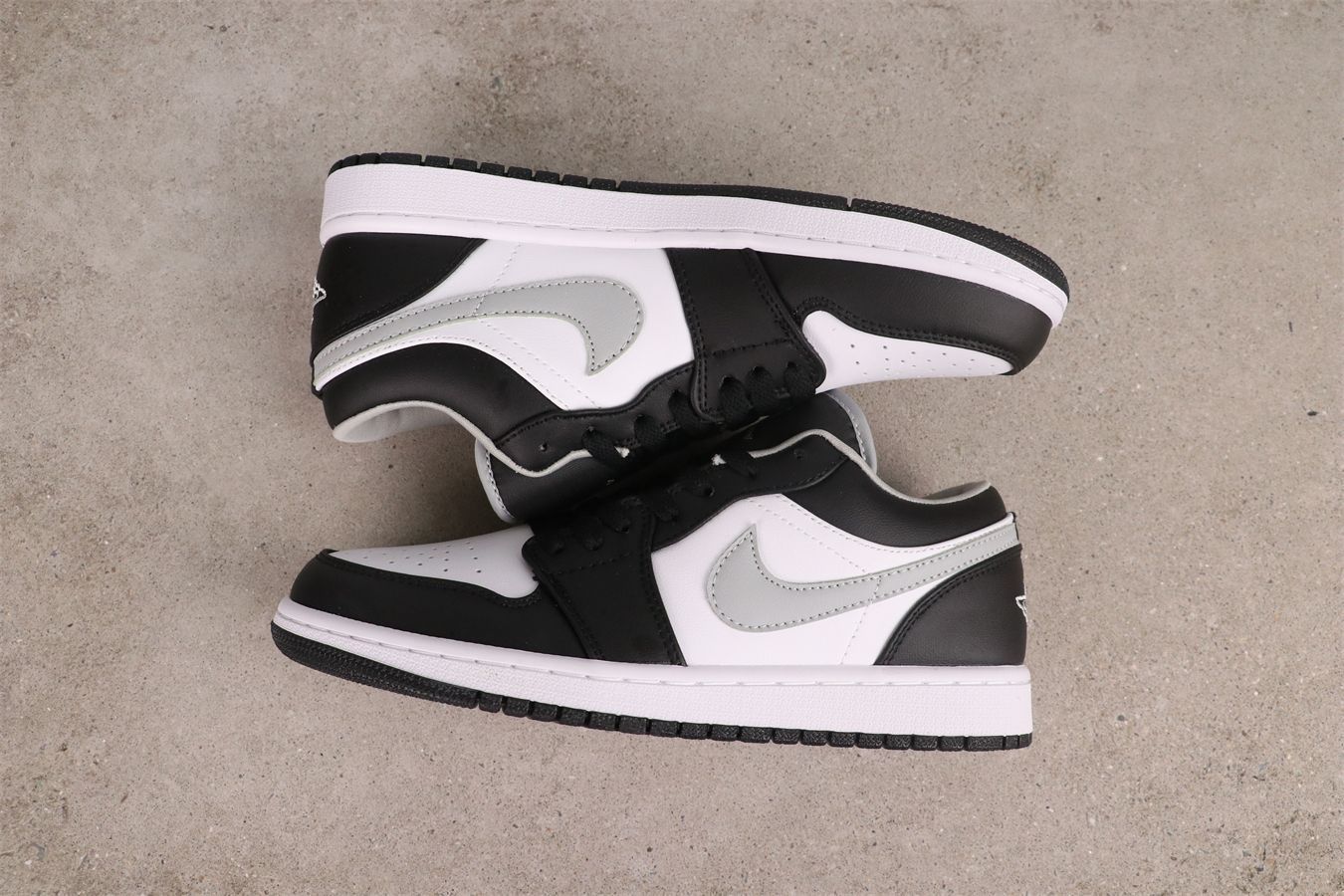 今日特価】Air Jordan / エア ジョーダン ブラック ホワイト