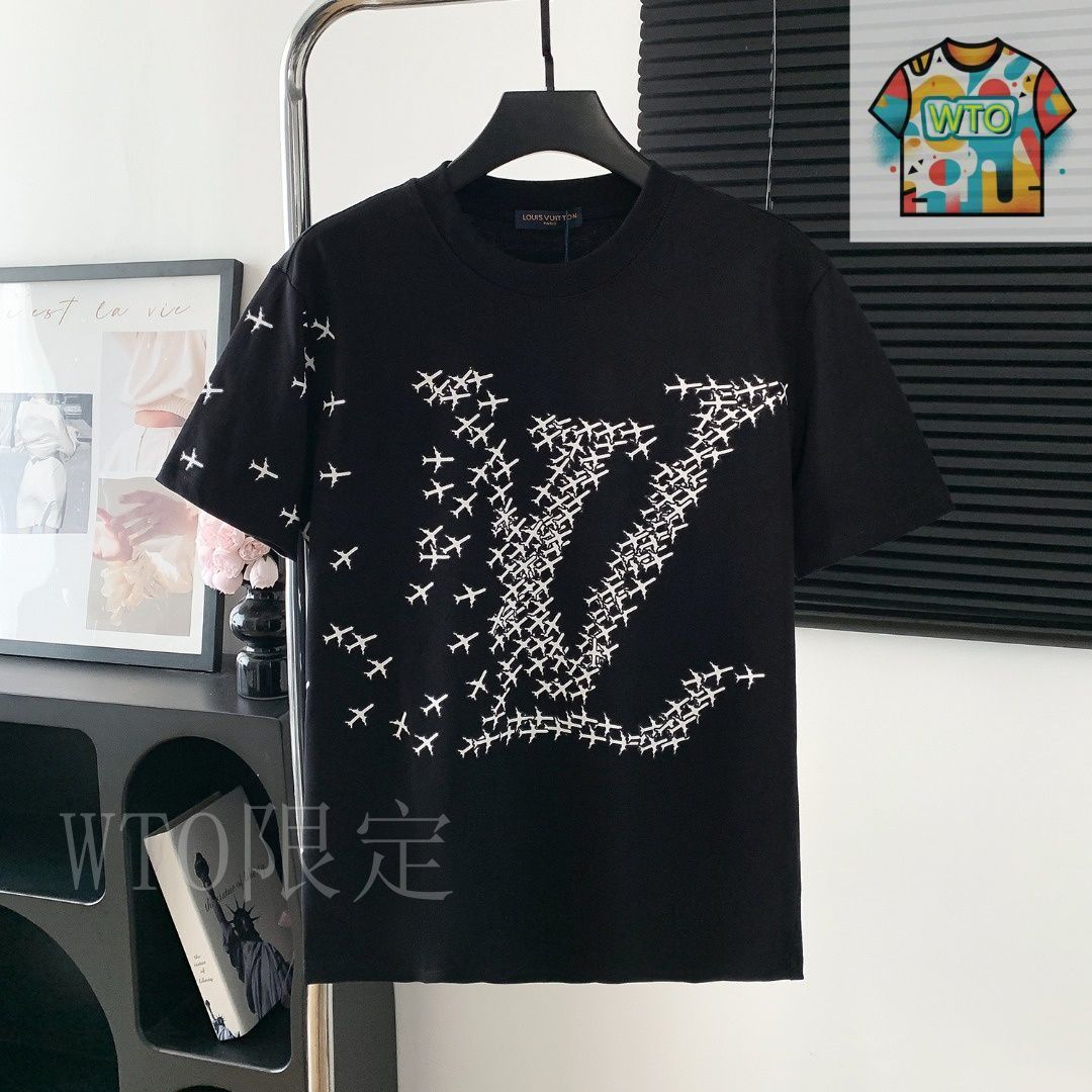 今日特価】LOUIS VUITTON クラシックな小飛行機パターン丸首半袖 今日特価】LOUIS VUITTON クラシックな小飛行機パターン丸首半袖